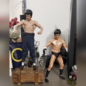 Bruce lee action figure lot